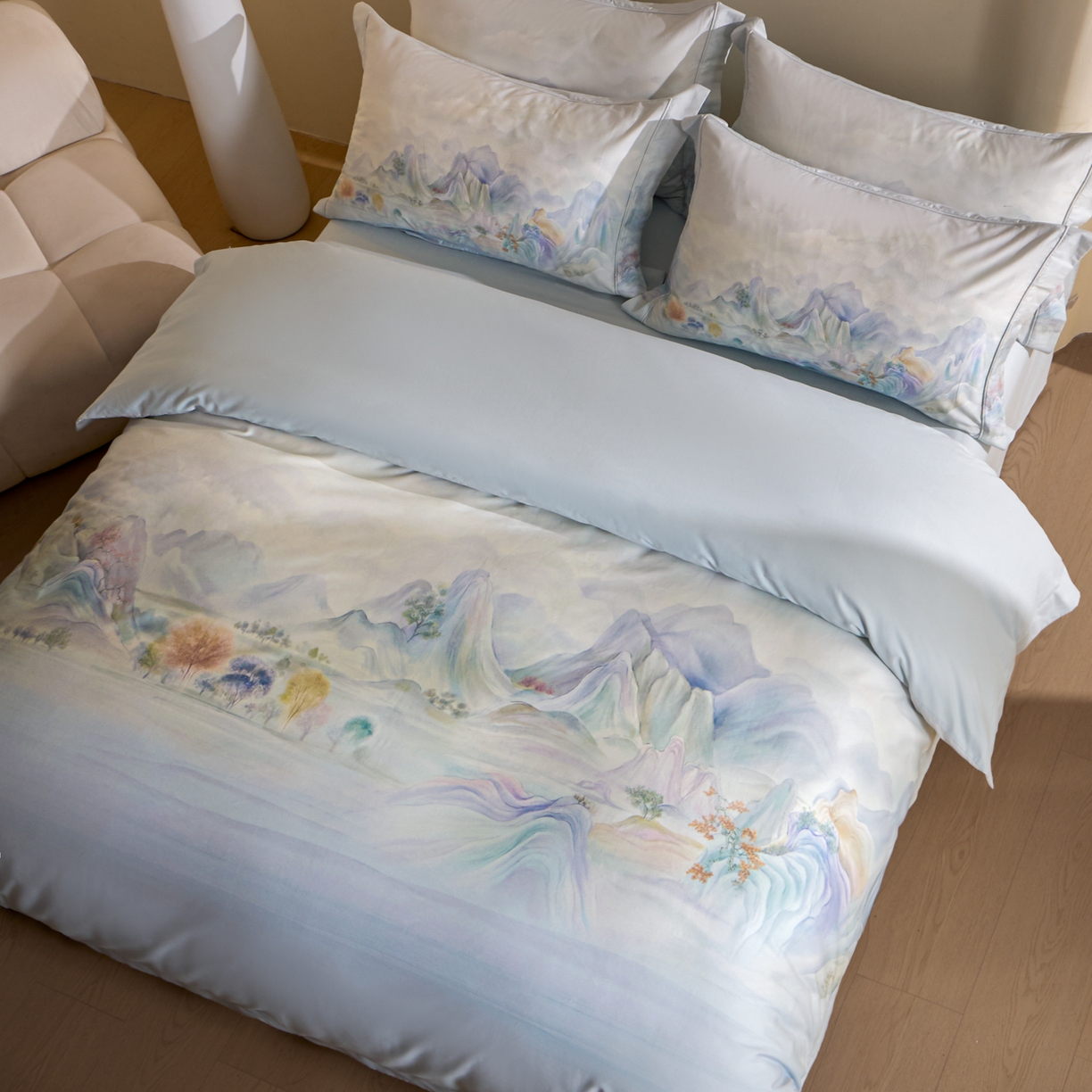 91家纺网 家纺一手货源 找家纺 禾时 2026新款全棉纯棉数码印花埋绳款四件套 淡墨春山（绿）