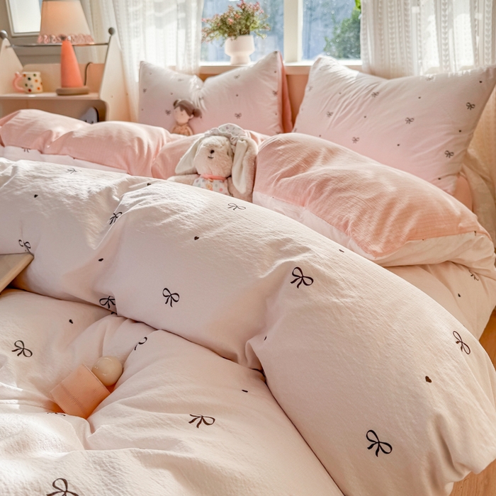 91家纺网 家纺一手货源 找家纺 丽美人家纺 2026新款A类皱皱纱双层印花单被套 BT粉色蝴蝶结