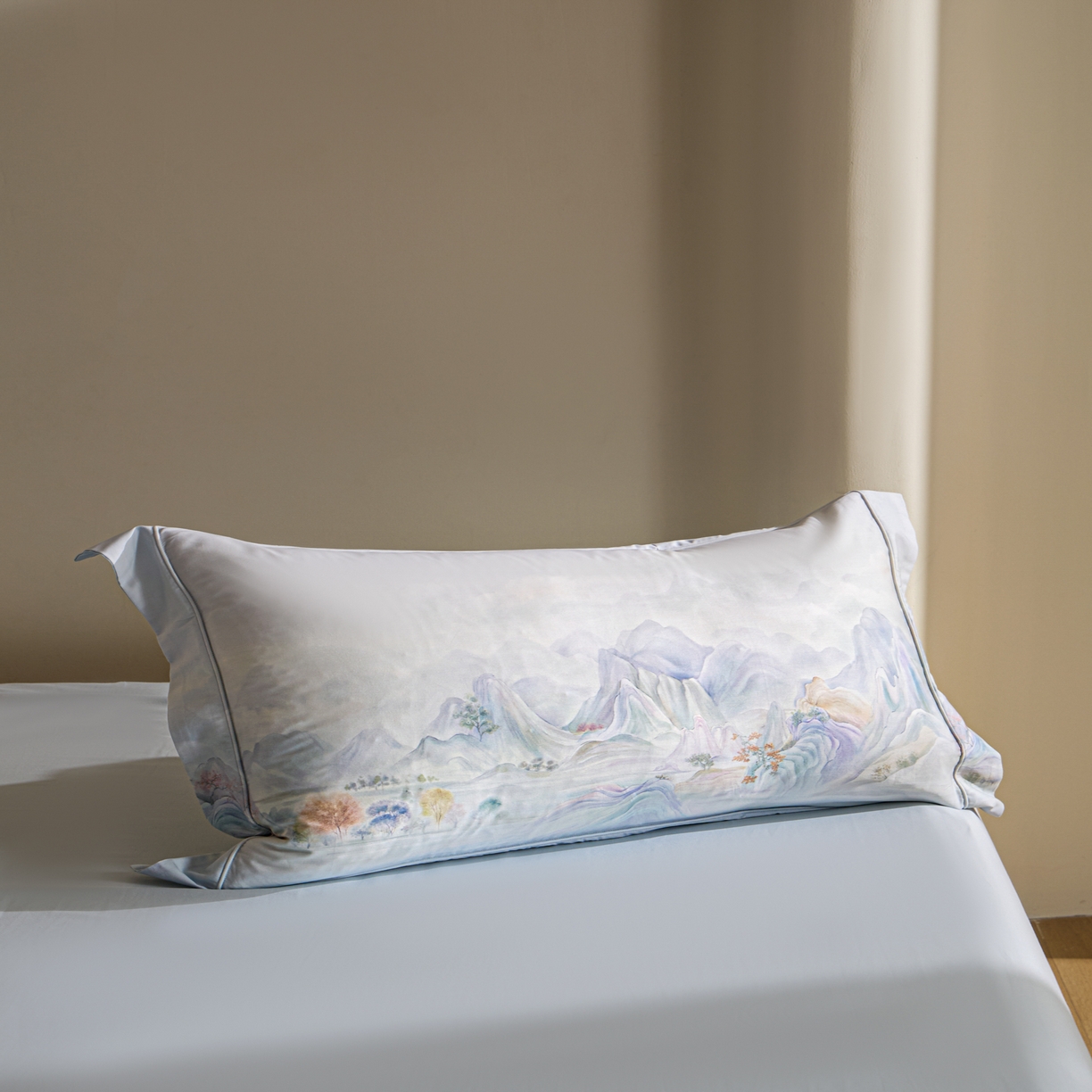 91家纺网 家纺一手货源 找家纺 禾时 2026新款全棉纯棉数码印花埋绳款四件套 淡墨春山（绿）