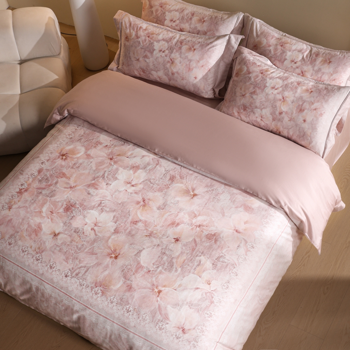 91家纺网 家纺一手货源 找家纺 禾时 2026新款全棉纯棉数码印花埋绳款四件套 绯花若梦（粉）