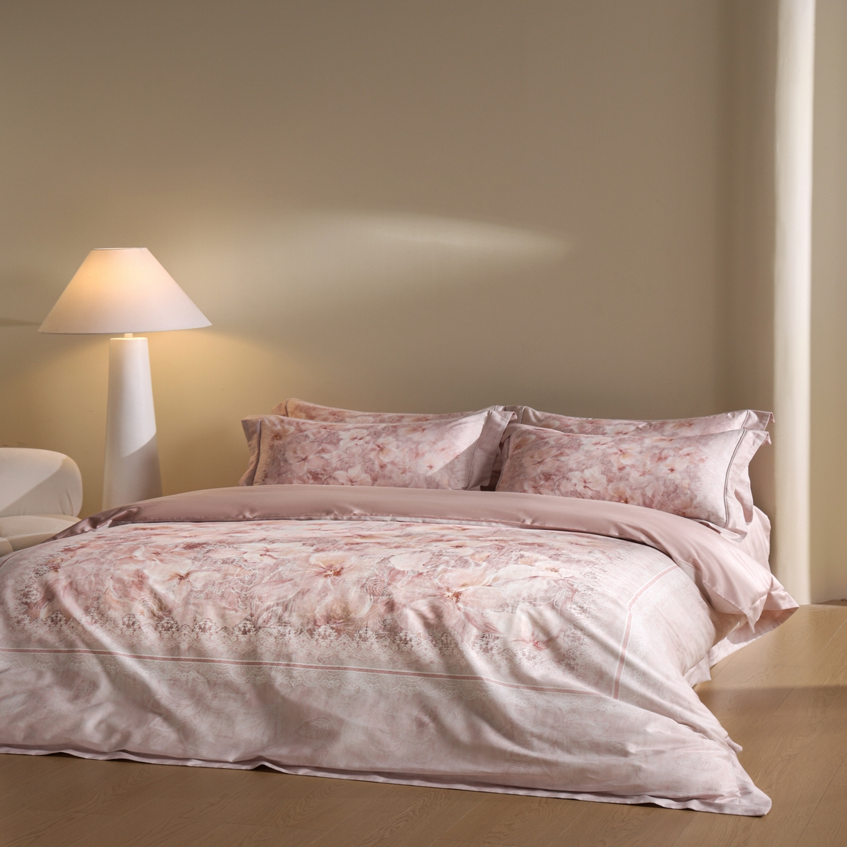 91家纺网 家纺一手货源 找家纺 禾时 2026新款全棉纯棉数码印花埋绳款四件套 绯花若梦（粉）