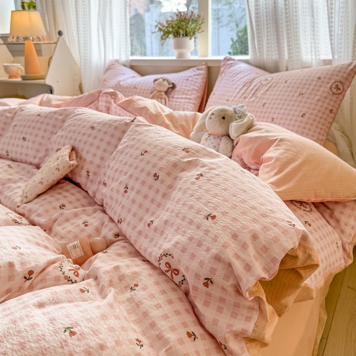 91家纺网 家纺一手货源 找家纺 丽美人家纺 2026新款A类皱皱纱双层印花单被套 BT格子蝴蝶结