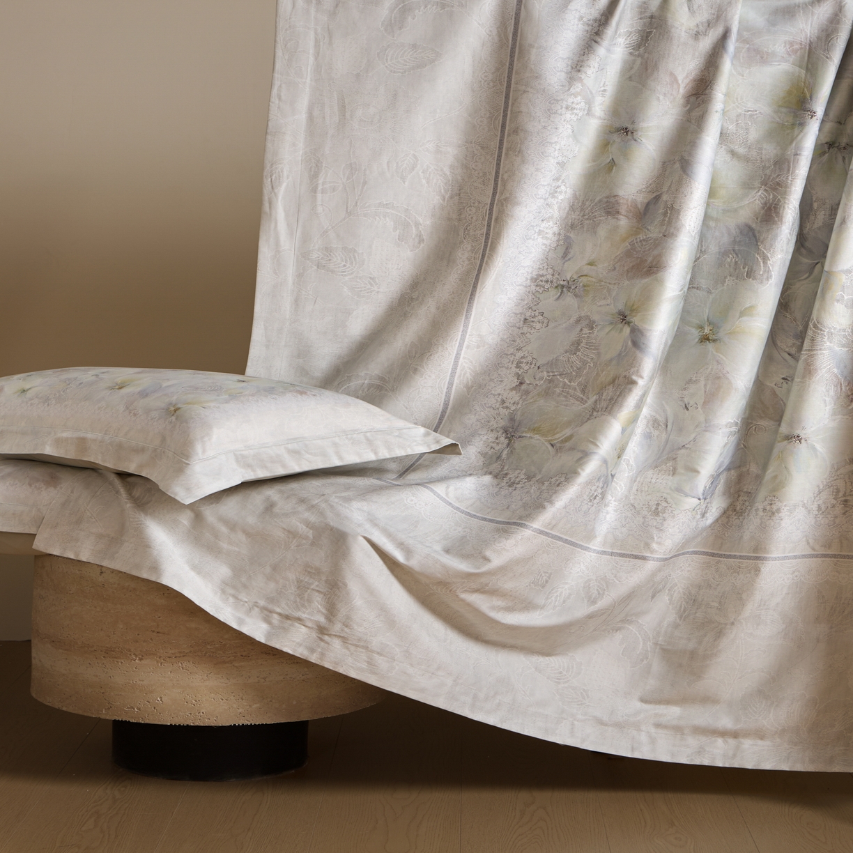 91家纺网 家纺一手货源 找家纺 禾时 2026新款全棉纯棉数码印花埋绳款四件套 绯花若梦（绿）