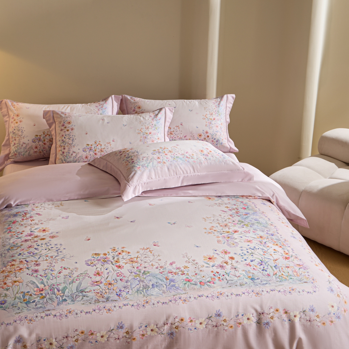 91家纺网 家纺一手货源 找家纺 禾时 2026新款全棉纯棉数码印花埋绳款四件套 花间逐梦（粉）