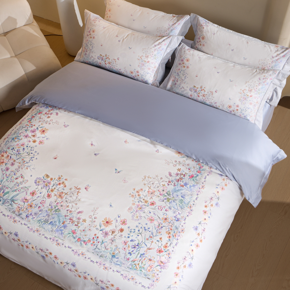 91家纺网 家纺一手货源 找家纺 禾时 2026新款全棉纯棉数码印花埋绳款四件套 花间逐梦（蓝紫）