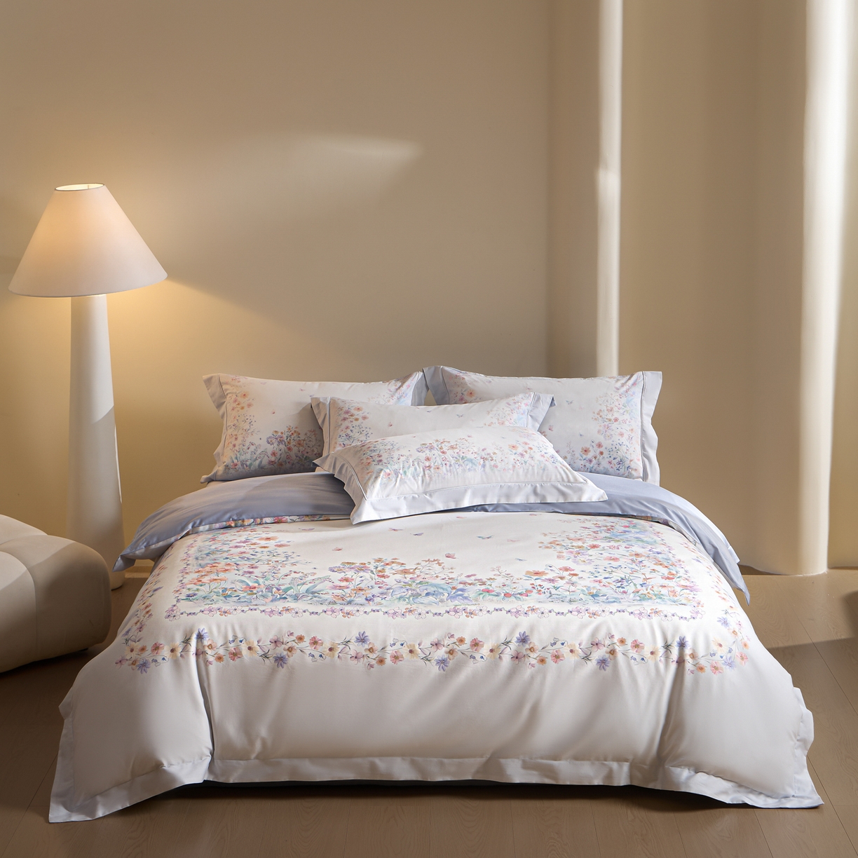 91家纺网 家纺一手货源 找家纺 禾时 2026新款全棉纯棉数码印花埋绳款四件套 花间逐梦（蓝紫）