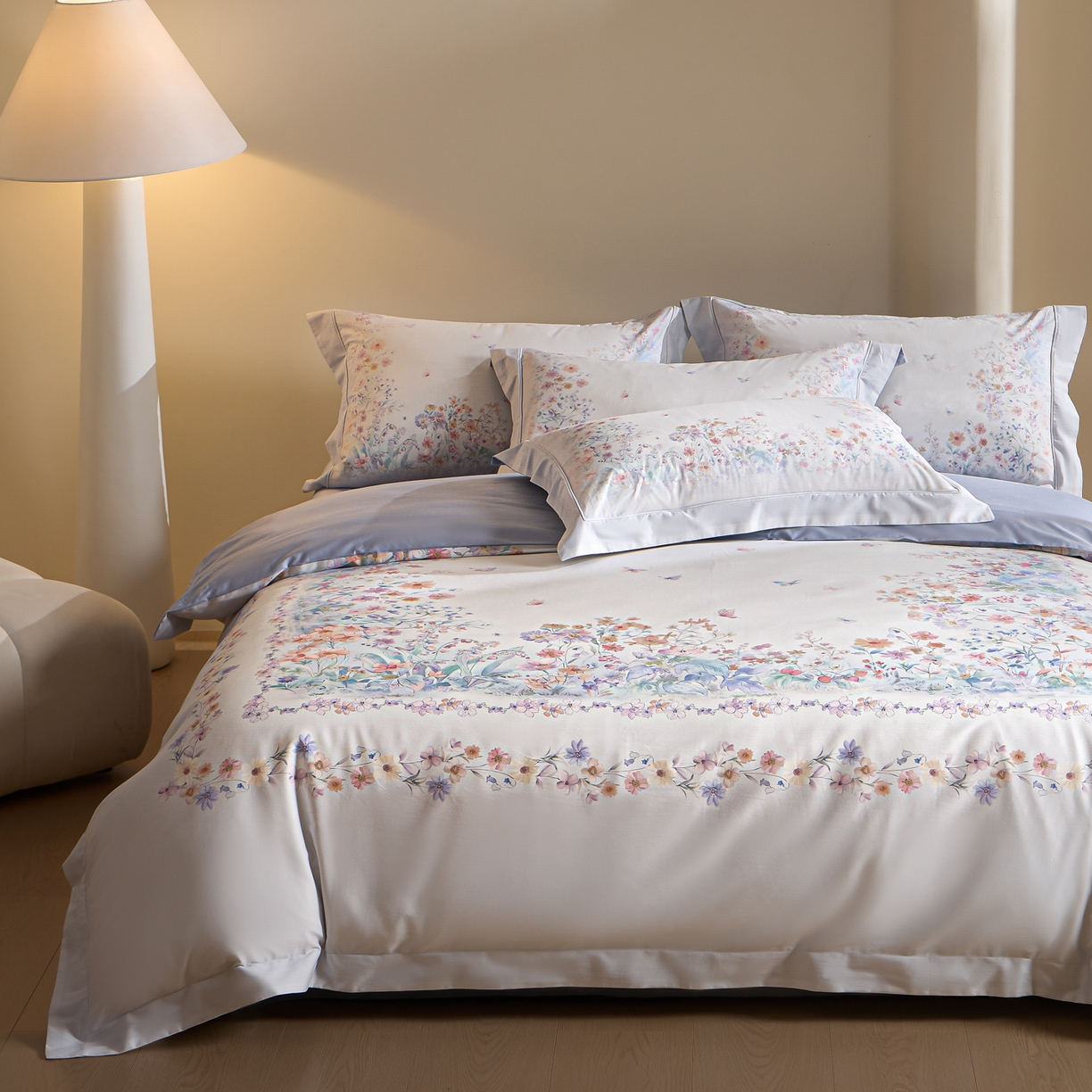 91家纺网 家纺一手货源 找家纺 禾时 2026新款全棉纯棉数码印花埋绳款四件套 花间逐梦（蓝紫）