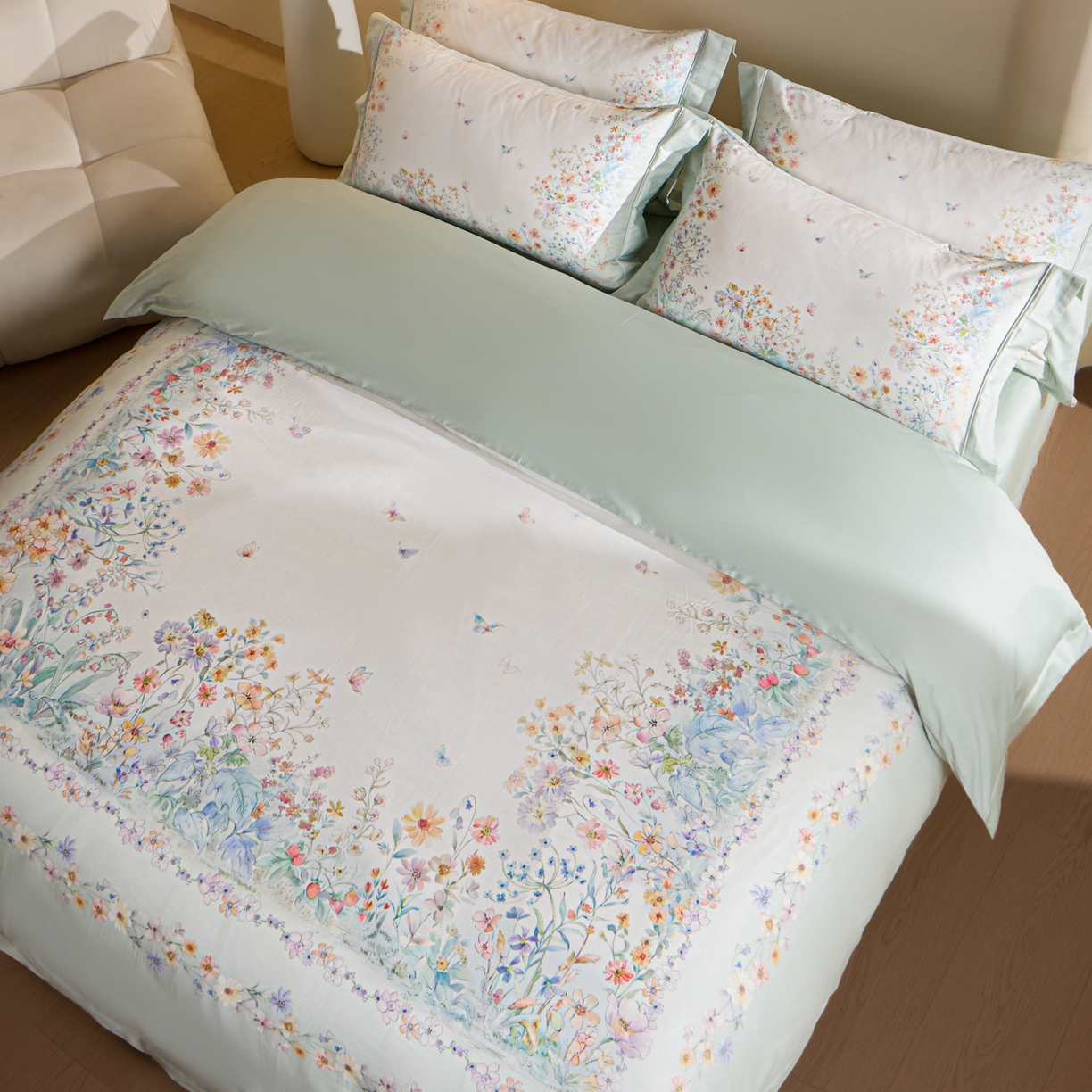 91家纺网 家纺一手货源 找家纺 禾时 2026新款全棉纯棉数码印花埋绳款四件套 花间逐梦（绿）