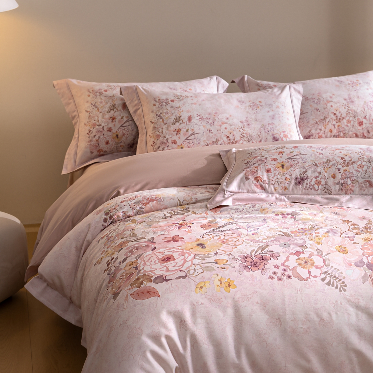 91家纺网 家纺一手货源 找家纺 禾时 2026新款全棉纯棉数码印花埋绳款四件套 花笺梦语（粉）