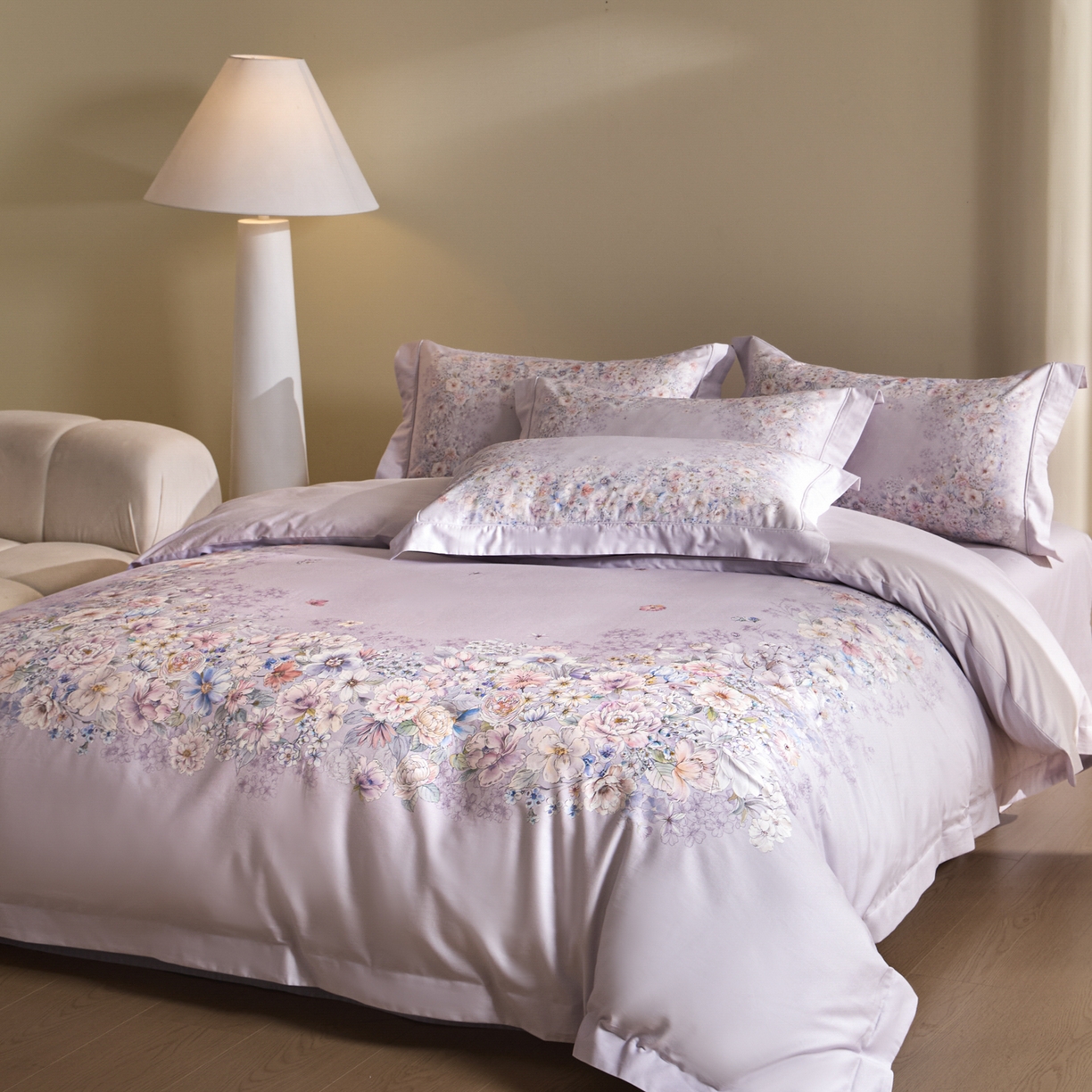 91家纺网 家纺一手货源 找家纺 禾时 2026新款全棉纯棉数码印花埋绳款四件套 花影轻描（紫）