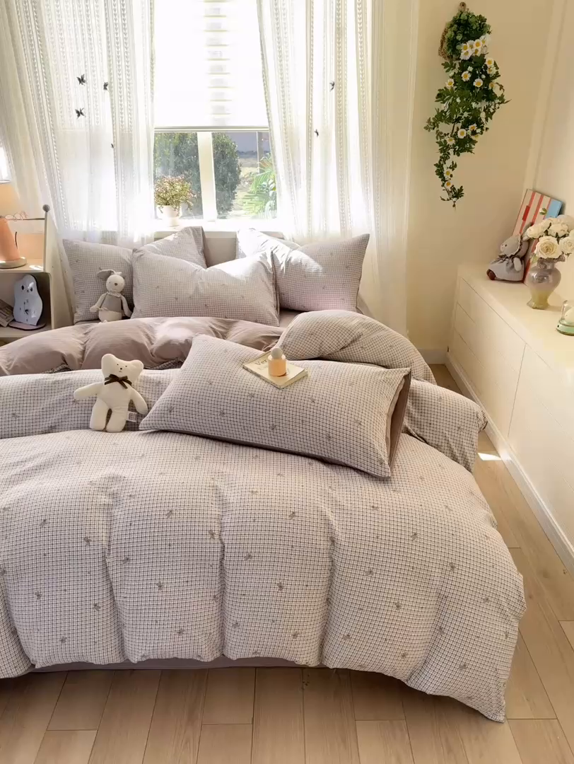 91家纺网 家纺一手货源 找家纺 丽美人家纺 2026新款A类皱皱纱双层印花单被套 BT柔格小狗