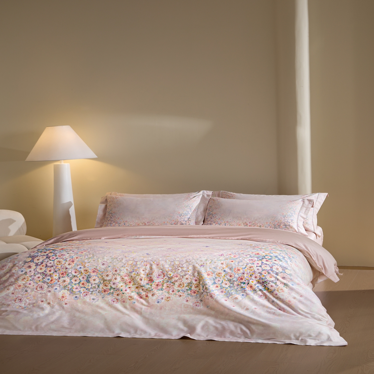 91家纺网 家纺一手货源 找家纺 禾时 2026新款全棉纯棉数码印花埋绳款四件套 浅春织梦（粉）