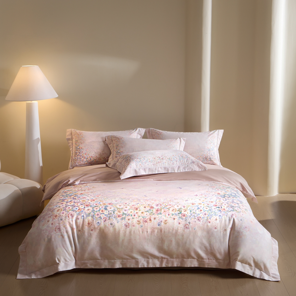 91家纺网 家纺一手货源 找家纺 禾时 2026新款全棉纯棉数码印花埋绳款四件套 浅春织梦（粉）