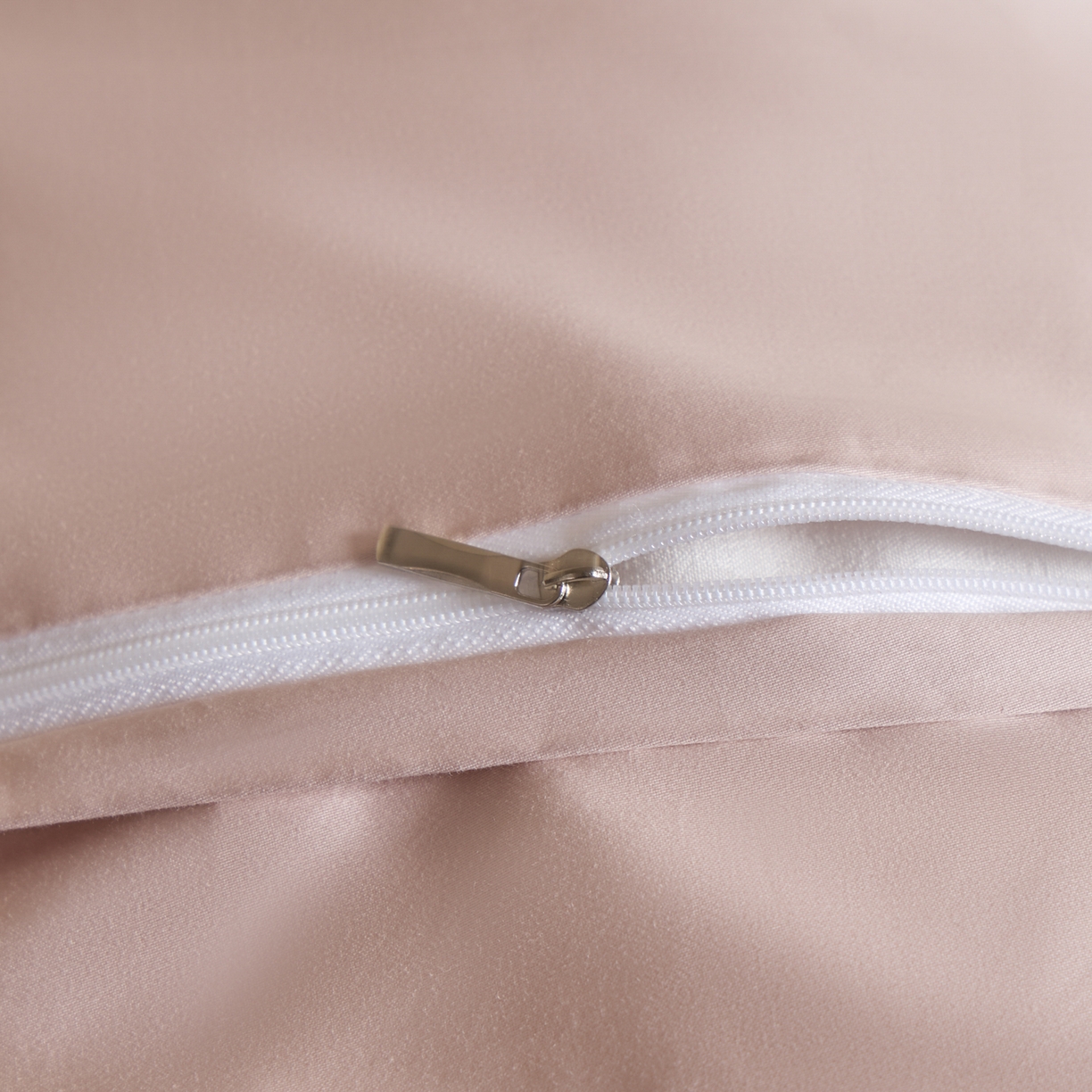 91家纺网 家纺一手货源 找家纺 禾时 2026新款全棉纯棉数码印花埋绳款四件套 浅春织梦（粉）