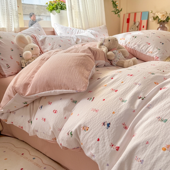 91家纺网 家纺一手货源 找家纺 丽美人家纺 2026新款A类皱皱纱双层印花单被套 BT桃心萌兔集