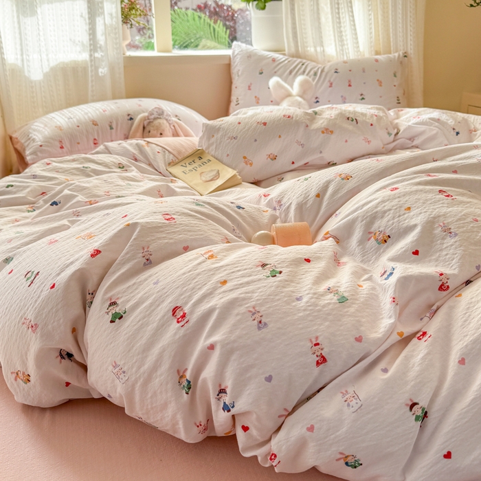91家纺网 家纺一手货源 找家纺 丽美人家纺 2026新款A类皱皱纱双层印花单被套 BT桃心萌兔集