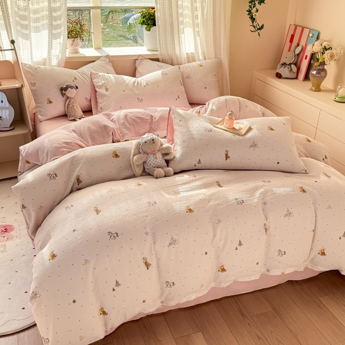 91家纺网 家纺一手货源 找家纺 丽美人家纺 2026新款A类皱皱纱双层印花单被套 BT月境骑踪