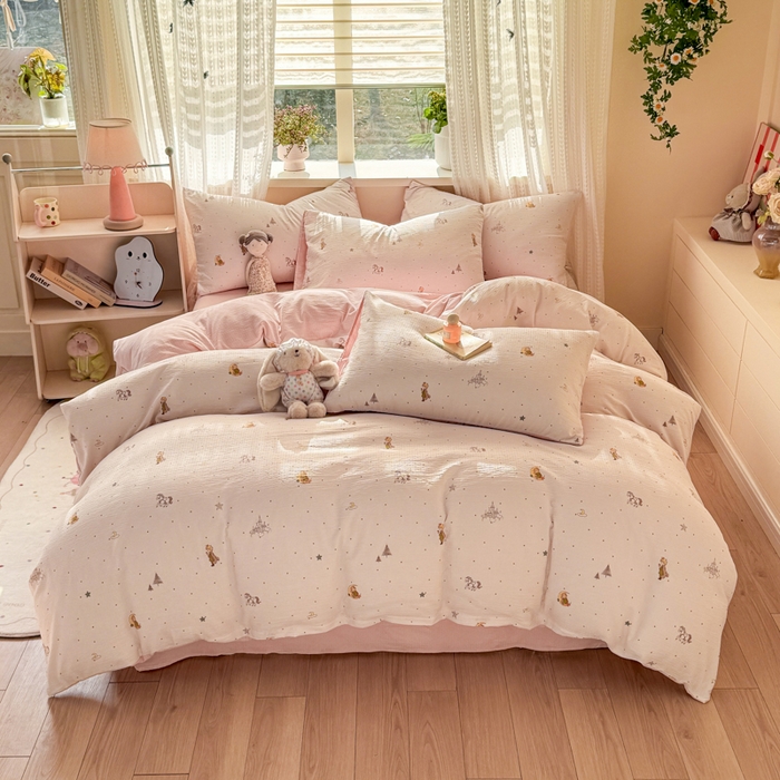 91家纺网 家纺一手货源 找家纺 丽美人家纺 2026新款A类皱皱纱双层印花单被套 BT月境骑踪