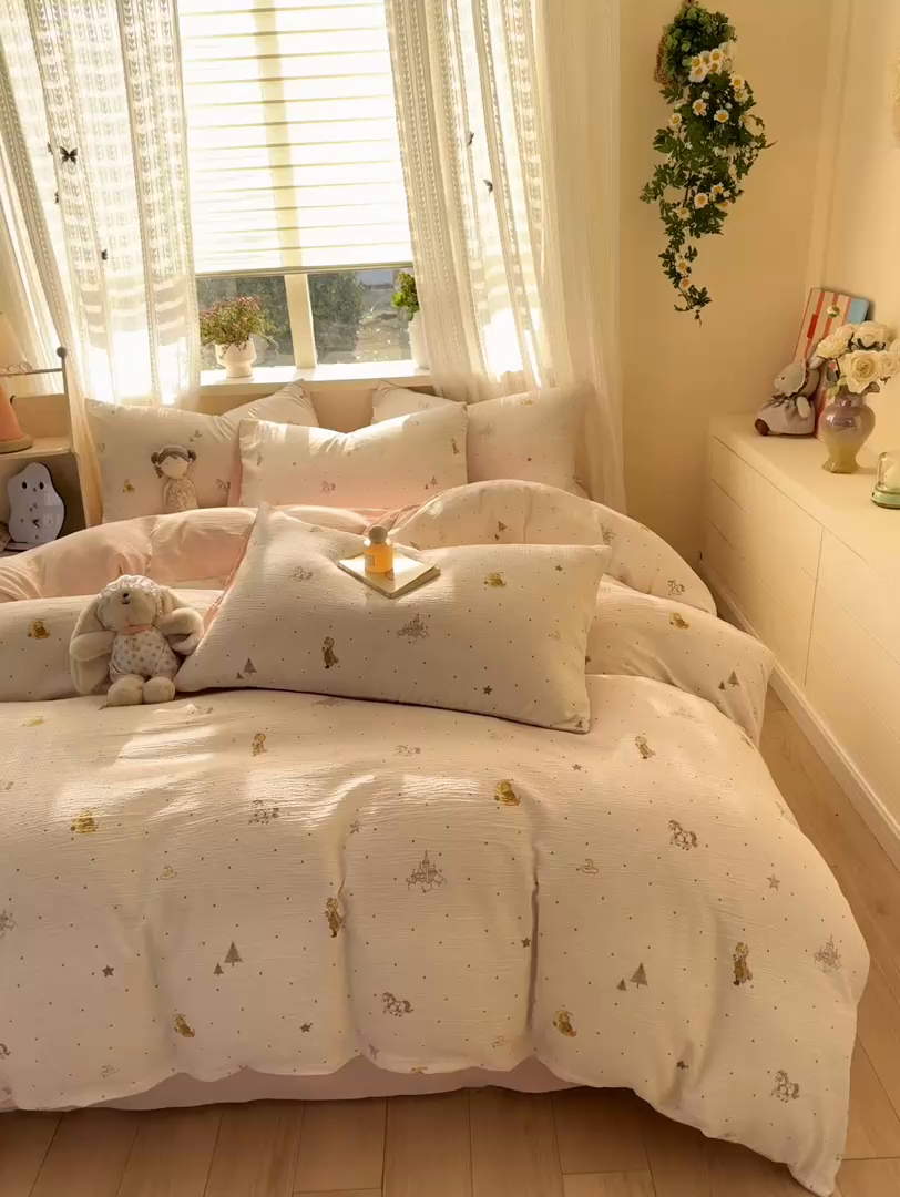 91家纺网 家纺一手货源 找家纺 丽美人家纺 2026新款A类皱皱纱双层印花单被套 BT月境骑踪