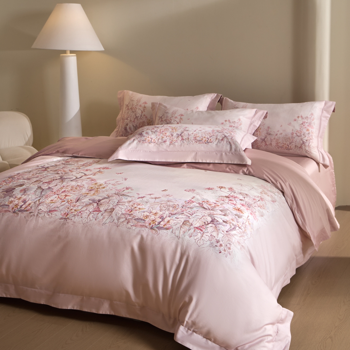 91家纺网 家纺一手货源 找家纺 禾时 2026新款全棉纯棉数码印花埋绳款四件套 轻烟蝶薇（豆沙粉）