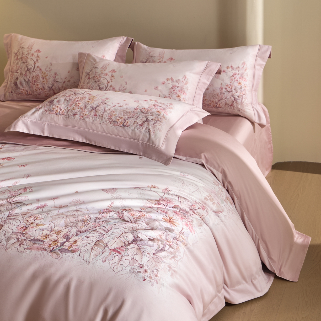 91家纺网 家纺一手货源 找家纺 禾时 2026新款全棉纯棉数码印花埋绳款四件套 轻烟蝶薇（豆沙粉）