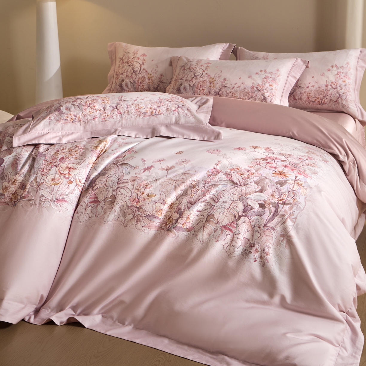 91家纺网 家纺一手货源 找家纺 禾时 2026新款全棉纯棉数码印花埋绳款四件套 轻烟蝶薇（豆沙粉）