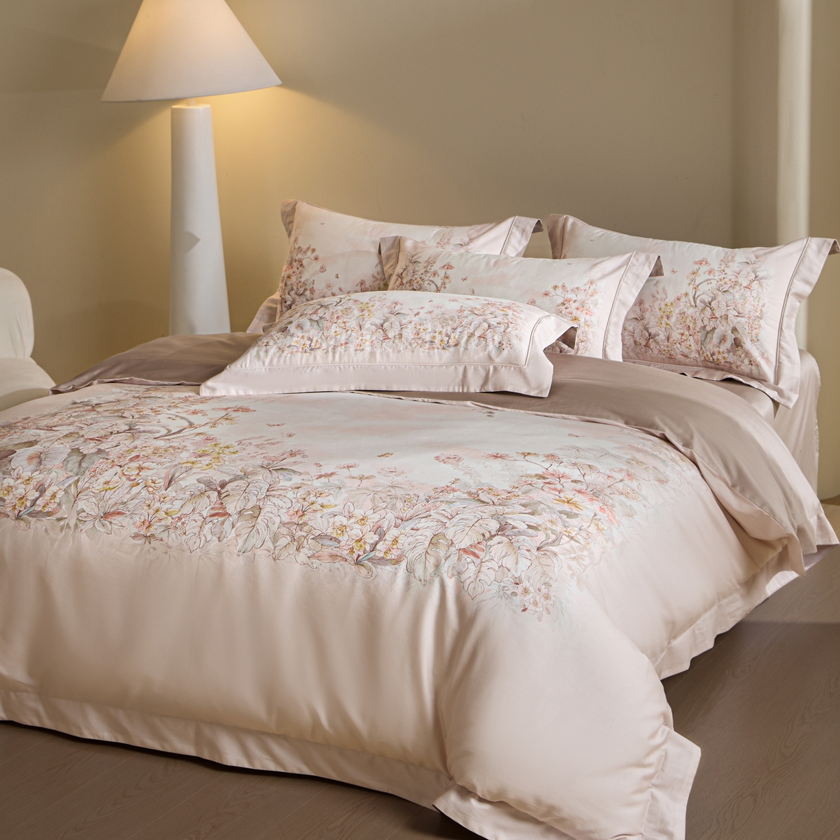 91家纺网 家纺一手货源 找家纺 禾时 2026新款全棉纯棉数码印花埋绳款四件套 轻烟蝶薇（米）