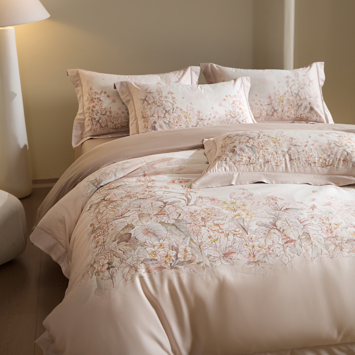 91家纺网 家纺一手货源 找家纺 禾时 2026新款全棉纯棉数码印花埋绳款四件套 轻烟蝶薇（米）