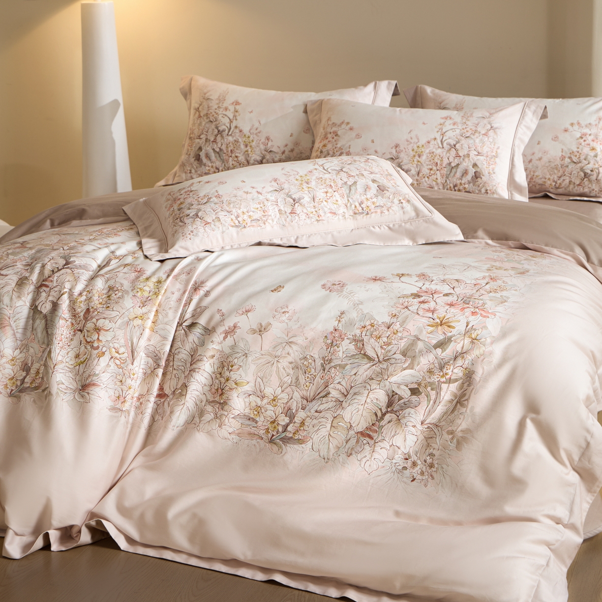 91家纺网 家纺一手货源 找家纺 禾时 2026新款全棉纯棉数码印花埋绳款四件套 轻烟蝶薇（米）