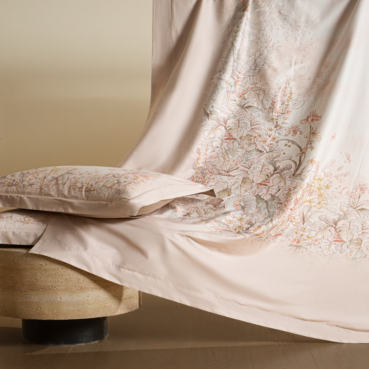 91家纺网 家纺一手货源 找家纺 禾时 2026新款全棉纯棉数码印花埋绳款四件套 轻烟蝶薇（米）