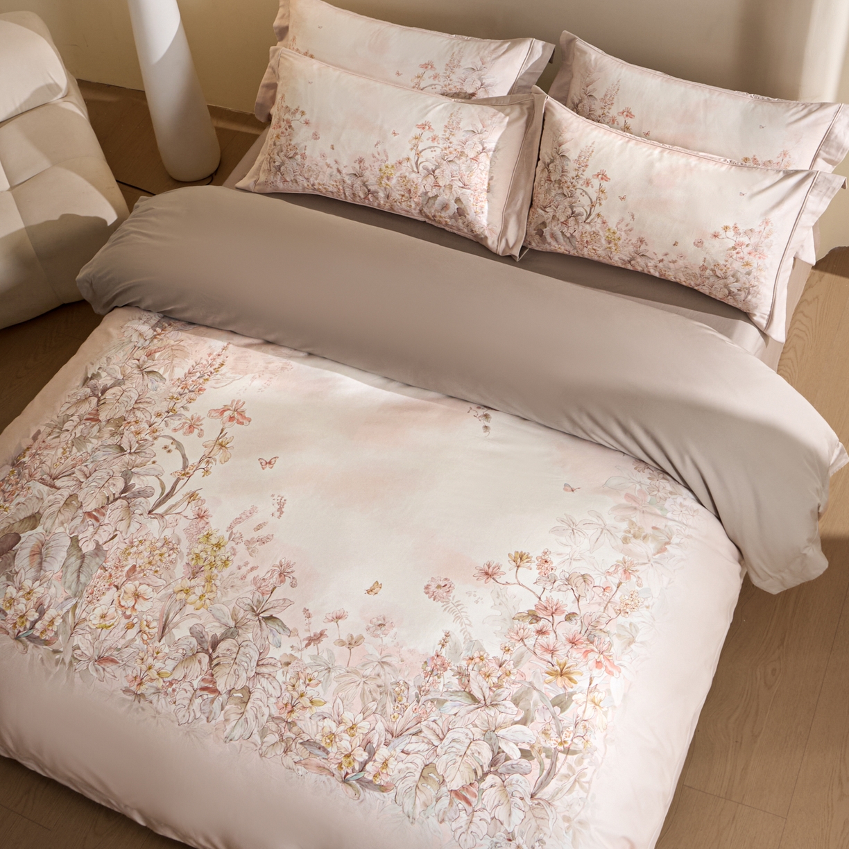 91家纺网 家纺一手货源 找家纺 禾时 2026新款全棉纯棉数码印花埋绳款四件套 轻烟蝶薇（米）