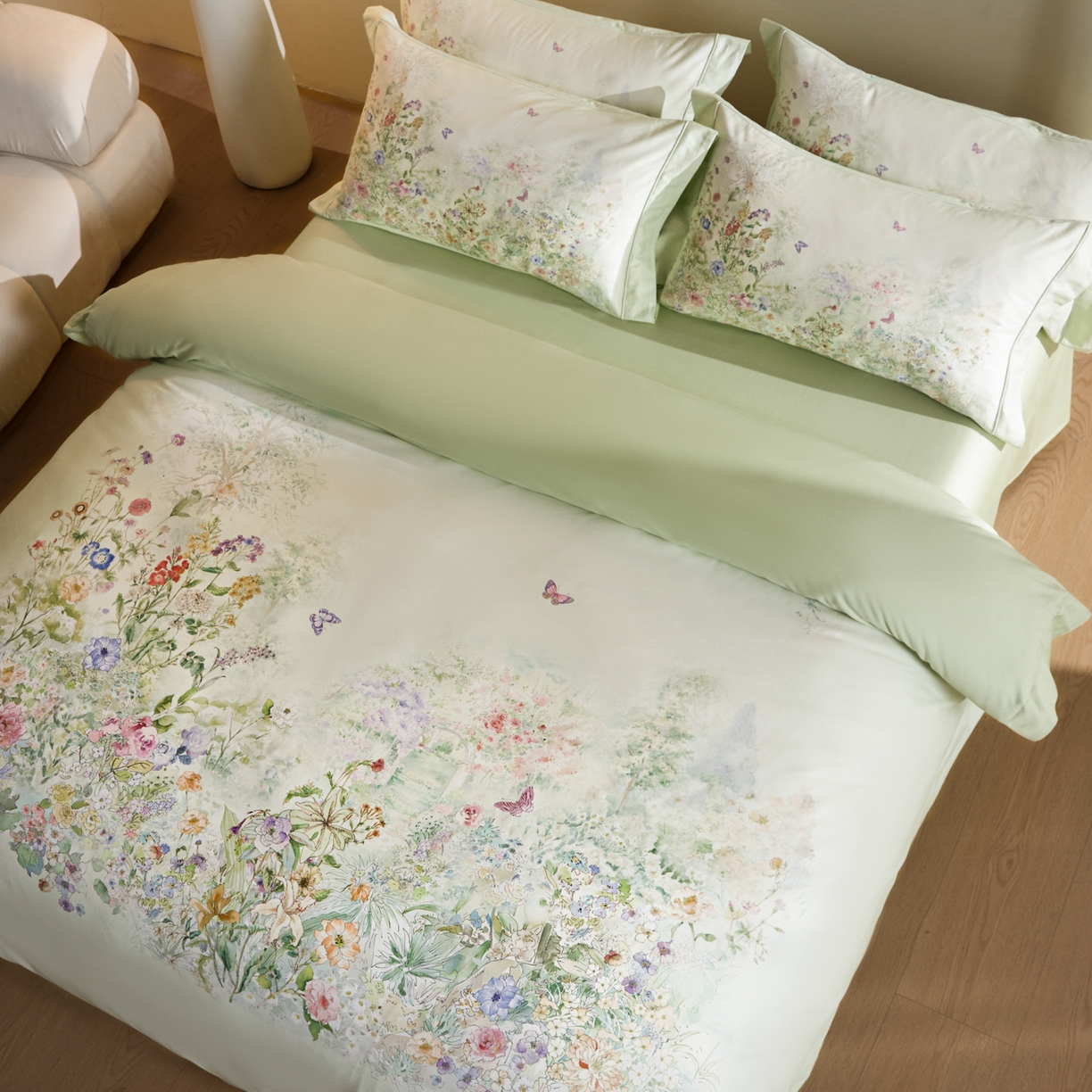 91家纺网 家纺一手货源 找家纺 禾时 2026新款全棉纯棉数码印花埋绳款四件套 雾花蝶影（绿）