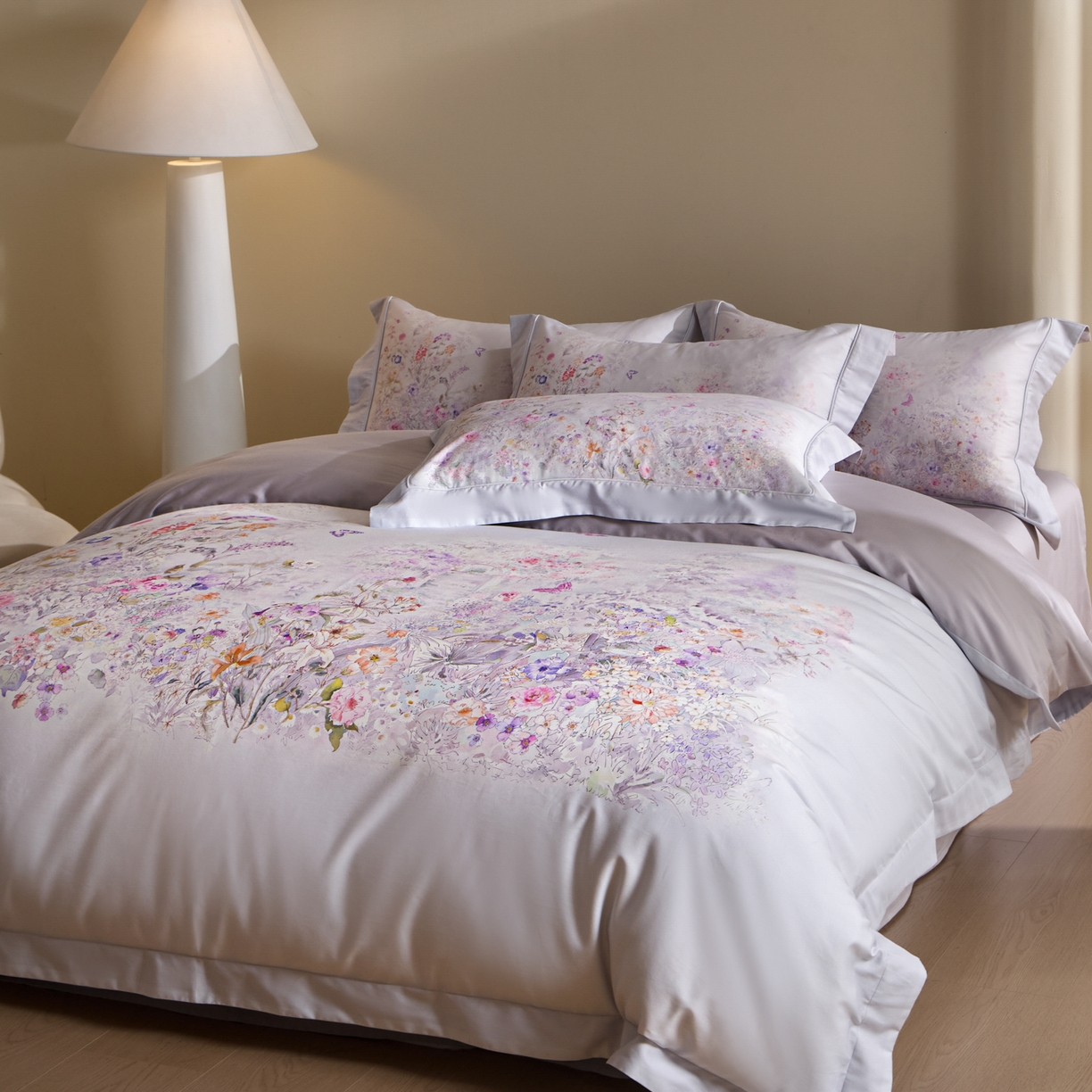 91家纺网 家纺一手货源 找家纺 禾时 2026新款全棉纯棉数码印花埋绳款四件套 雾花蝶影（紫）