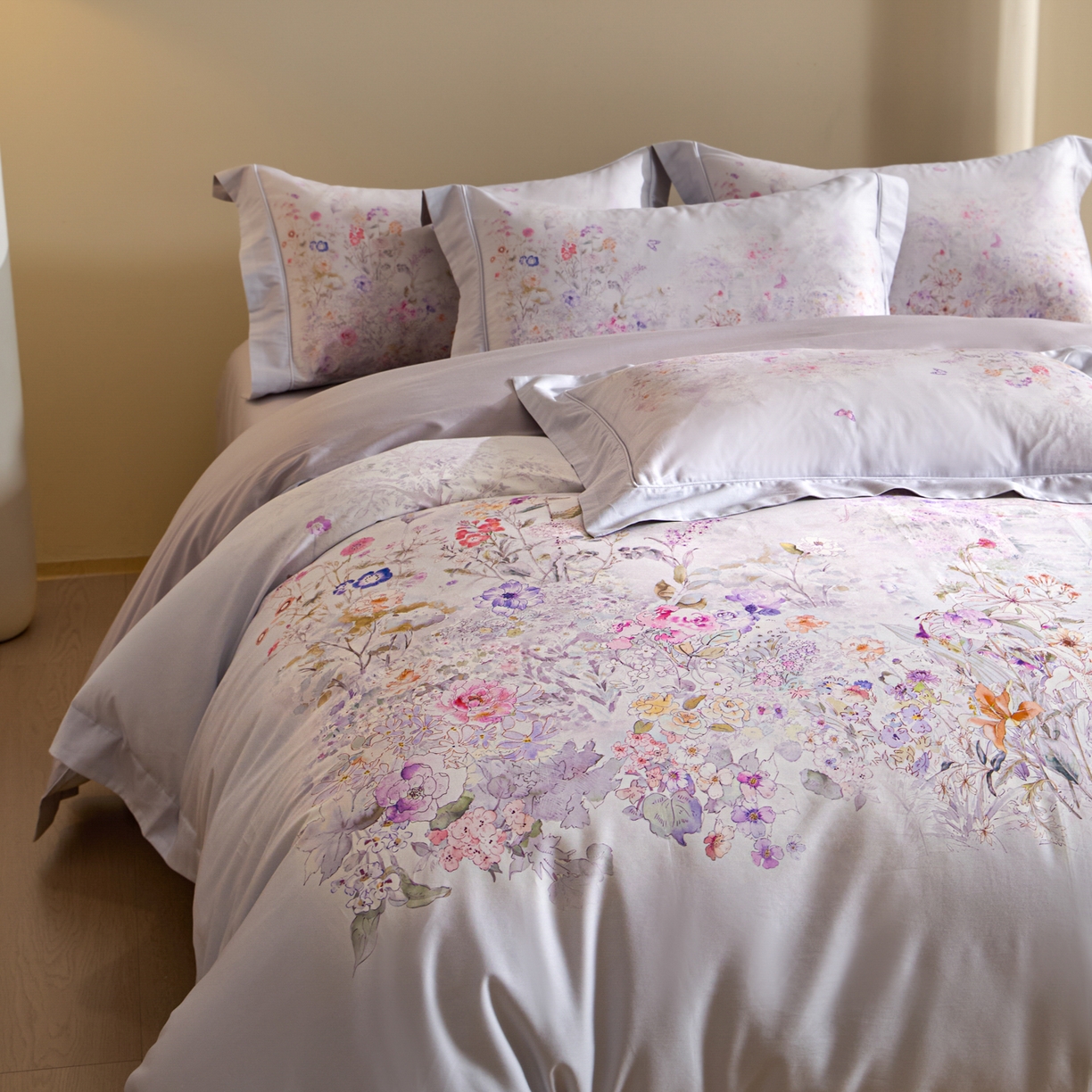 91家纺网 家纺一手货源 找家纺 禾时 2026新款全棉纯棉数码印花埋绳款四件套 雾花蝶影（紫）