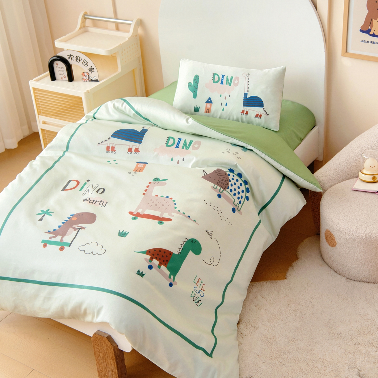 91家纺网 家纺一手货源 找家纺 御棉坊 2026新款60S全棉数码印花幼儿园儿童套件宝宝入园午睡被芯三件套 滑板派对