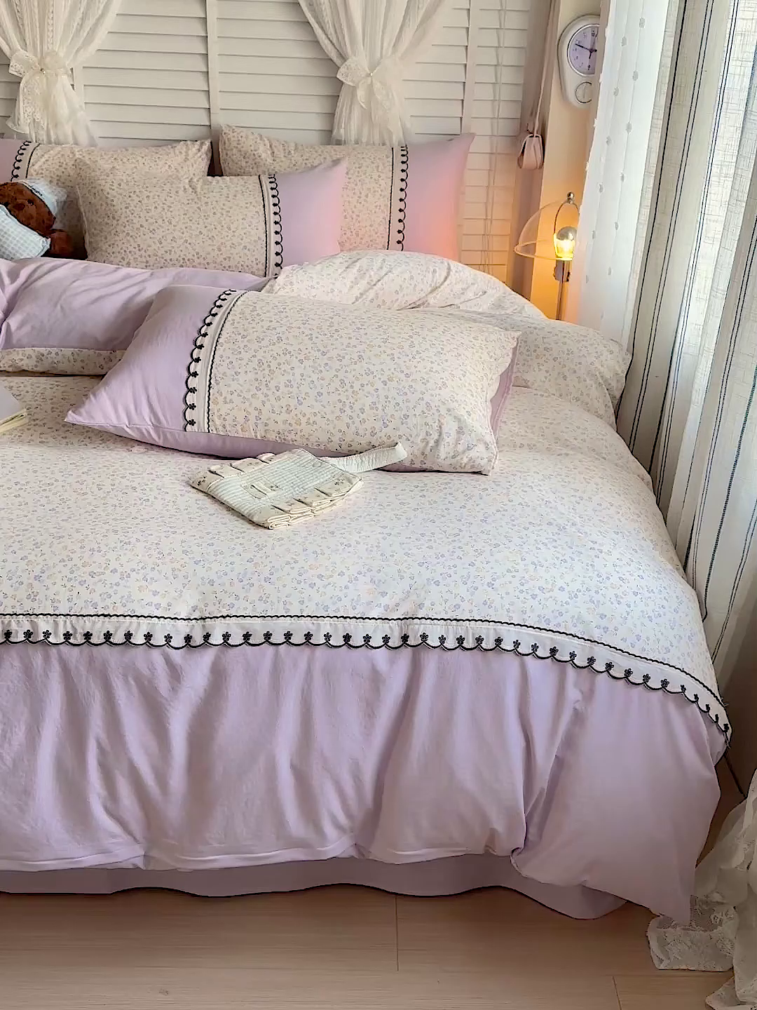 91家纺网 家纺一手货源 找家纺 鑫利来家纺 2026新款古法水洗棉法式花边四件套甄选纯棉花边拼接款四件套印花被套床单单品四件 花千朵