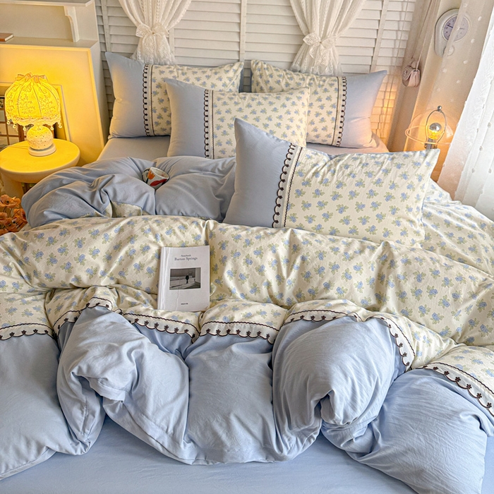 91家纺网 家纺一手货源 找家纺 鑫利来家纺 2026新款古法水洗棉法式花边四件套甄选纯棉花边拼接款四件套印花被套床单单品四件 兰黛