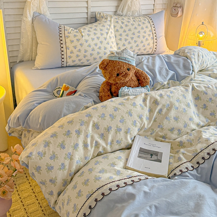 91家纺网 家纺一手货源 找家纺 鑫利来家纺 2026新款古法水洗棉法式花边四件套甄选纯棉花边拼接款四件套印花被套床单单品四件 兰黛