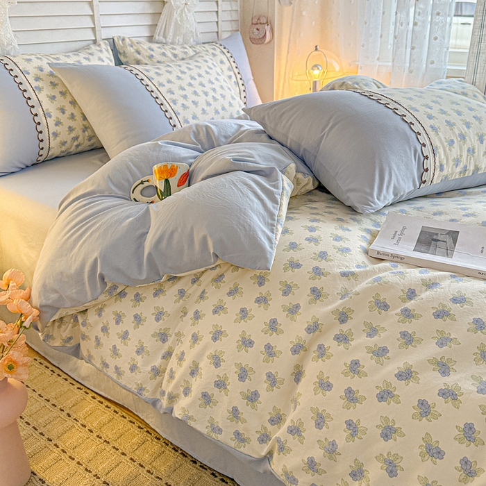 91家纺网 家纺一手货源 找家纺 鑫利来家纺 2026新款古法水洗棉法式花边四件套甄选纯棉花边拼接款四件套印花被套床单单品四件 兰黛