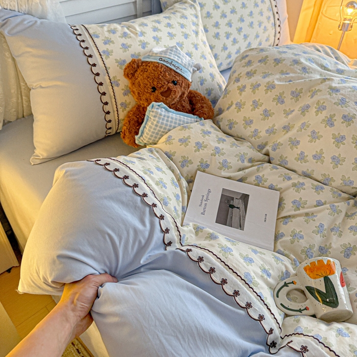 91家纺网 家纺一手货源 找家纺 鑫利来家纺 2026新款古法水洗棉法式花边四件套甄选纯棉花边拼接款四件套印花被套床单单品四件 兰黛