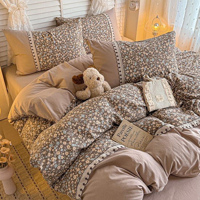 91家纺网 家纺一手货源 找家纺 鑫利来家纺 2026新款古法水洗棉法式花边四件套甄选纯棉花边拼接款四件套印花被套床单单品四件 漫野