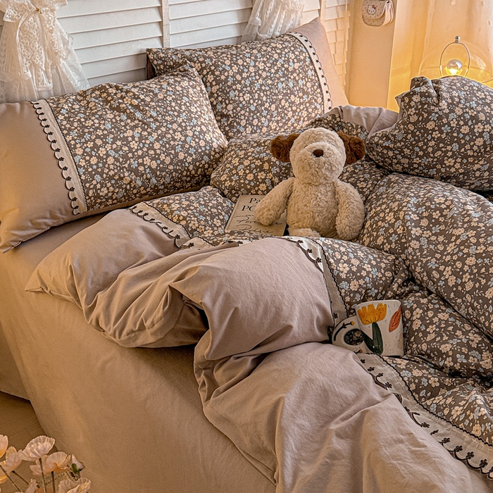 91家纺网 家纺一手货源 找家纺 鑫利来家纺 2026新款古法水洗棉法式花边四件套甄选纯棉花边拼接款四件套印花被套床单单品四件 漫野