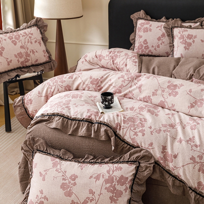 91家纺网 家纺一手货源 找家纺 悦然毛巾被 2026新款原麻水洗提花四件套 粉枝絮语