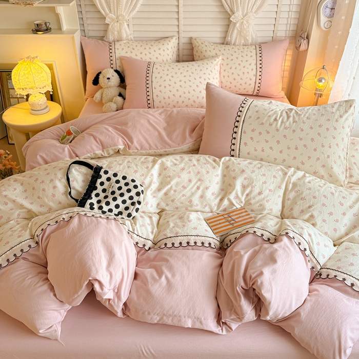 91家纺网 家纺一手货源 找家纺 鑫利来家纺 2026新款古法水洗棉法式花边四件套甄选纯棉花边拼接款四件套印花被套床单单品四件 小玫瑰