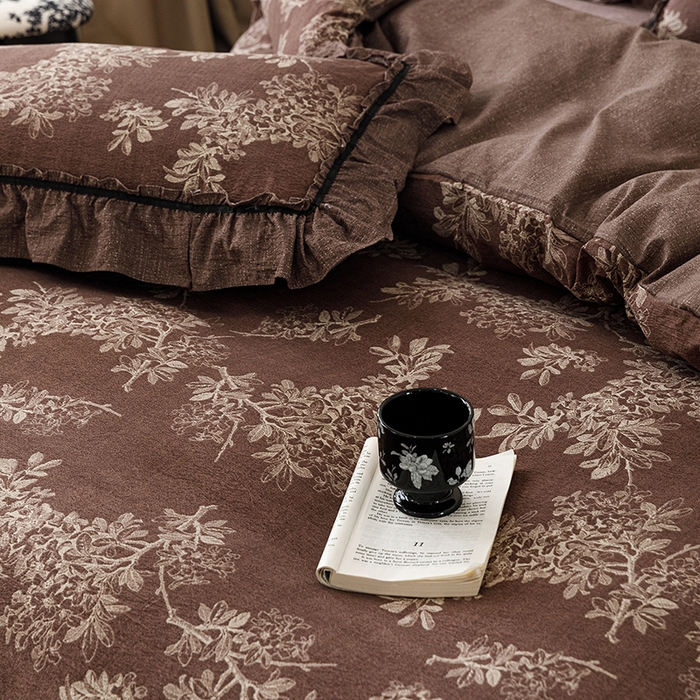 91家纺网 家纺一手货源 找家纺 悦然毛巾被 2026新款原麻水洗提花四件套 花境织梦