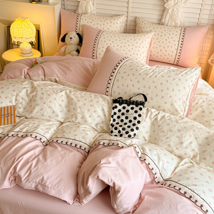 91家纺网 家纺一手货源 找家纺 鑫利来家纺 2026新款古法水洗棉法式花边四件套甄选纯棉花边拼接款四件套印花被套床单单品四件 小玫瑰