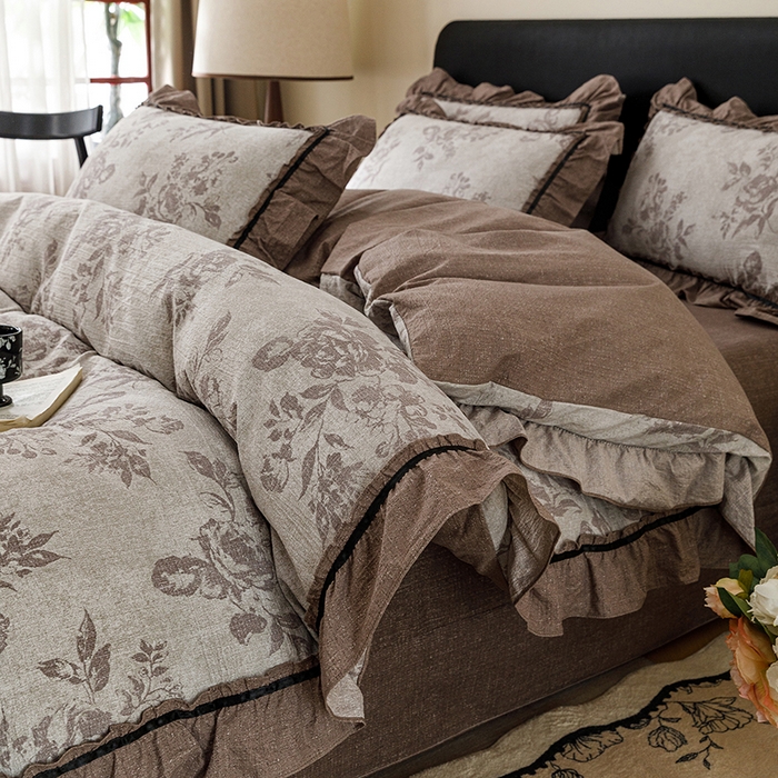 91家纺网 家纺一手货源 找家纺 悦然毛巾被 2026新款原麻水洗提花四件套 咖枝雾影