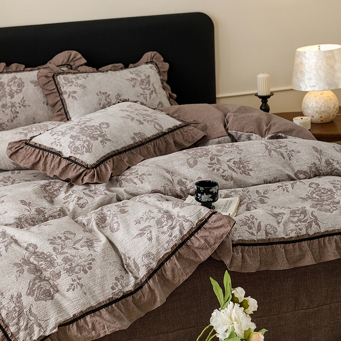 91家纺网 家纺一手货源 找家纺 悦然毛巾被 2026新款原麻水洗提花四件套 咖枝雾影