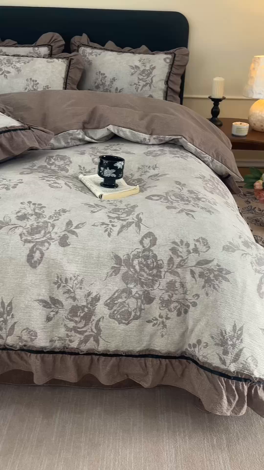 91家纺网 家纺一手货源 找家纺 悦然毛巾被 2026新款原麻水洗提花四件套 咖枝雾影