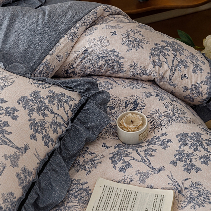 91家纺网 家纺一手货源 找家纺 悦然毛巾被 2026新款原麻水洗提花四件套 蓝花雾影
